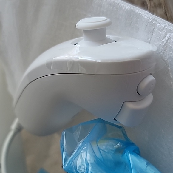 Nintendo Wii Nunchuk New in Open Box white - Picture 3 of 6